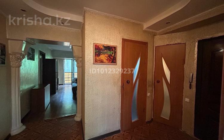 3-бөлмелі пәтер · 63.8 м² · 3/4 қабат, Пр. Сейфуллина — Остановка кинотеатр Шугла, бағасы: 33 млн ₸ в Алматы, Турксибский р-н — фото 2