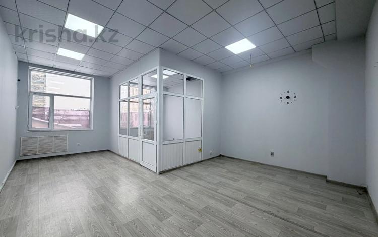 Еркін, кеңселер, дүкендер мен бутиктер · 46 м², бағасы: 299 000 ₸ в Алматы — фото 6