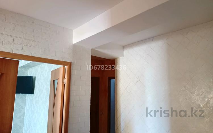 2-комнатная квартира · 68 м² · 1/5 этаж, 6 микрорайон 149/3 — проспект Сатпаева 149/3 за 14 млн ₸ — фото 3