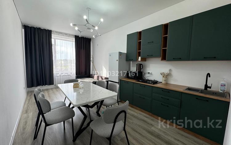 4-комнатная квартира · 120 м² · 2/9 этаж, Абая 123 за 35 000 〒 в Костанае — фото 2