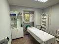 Салоны красоты, медцентры и аптеки · 60 м² за 100 000 ₸ в Актобе, мкр 8