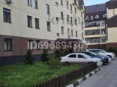 2-бөлмелі пәтер, 68 м², 1/5 қабат, дружбы народов 2/4 — куленовка, бағасы: 30.5 млн 〒 в Усть-Каменогорске