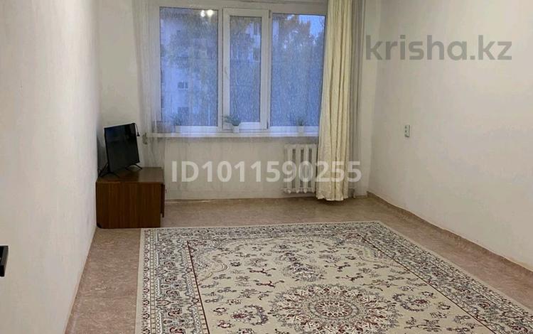 2-комнатная квартира · 44 м² · 3/5 этаж, мкр Строитель, Ул.Матросова 170 за 15.5 млн ₸ в Уральске — фото 2