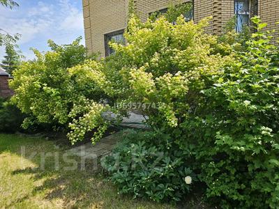Отдельный дом · 7 комнат · 460 м² · 11 сот., мкр Михайловка , Аманжолова- Мичурина за 200 млн ₸ в Караганде, Казыбек би р-н