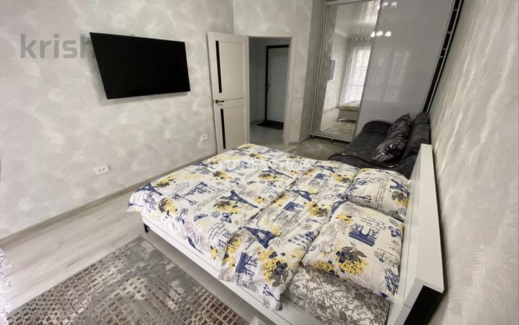 1-бөлмелі пәтер · 48 м² · 6/10 қабат, 18-й микрорайон 78а — Еримбетова - Рыскулова, бағасы: 250 000 ₸ в Шымкенте, Енбекшинский р-н — фото 2