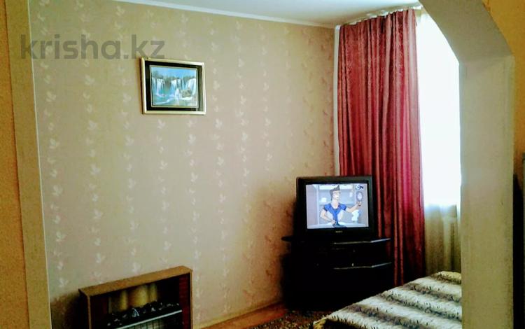 1-бөлмелі пәтер · 33 м² · 1/5 қабат, Курмангазы 163 — проспект Евразия, Абая, бағасы: 10 000 ₸ в Уральске — фото 2