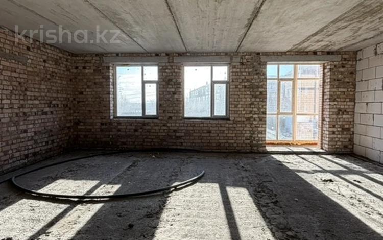 3-бөлмелі пәтер · 97.8 м² · 2/4 қабат, Академика Сатпаева 261 — ЖК «АЛАТАУ», бағасы: ~ 48.9 млн ₸ в Павлодаре — фото 2