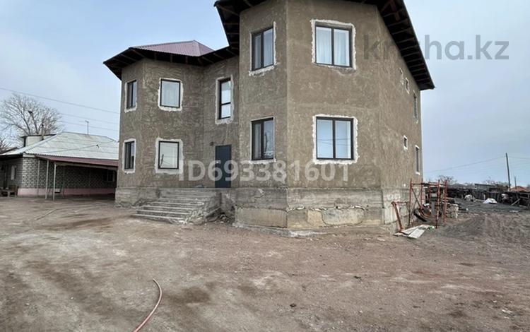 Отдельный дом • 8 комнат • 292 м² • 6 сот., Шакирбек 15 Б за 25 млн 〒 в  — фото 2