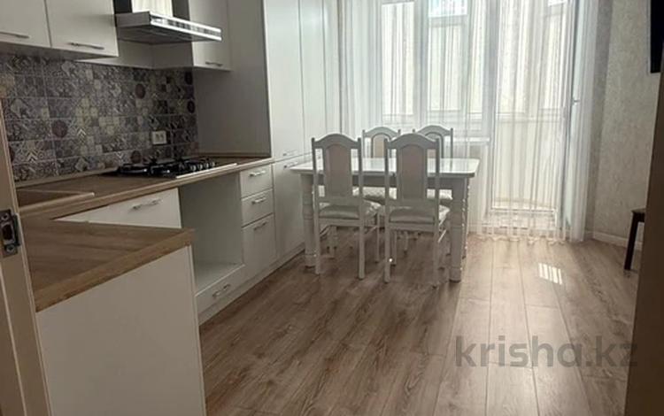 1-бөлмелі пәтер · 62 м² · 4/5 қабат, Алтын-орда 9/5 корпус 1, бағасы: 200 000 ₸ в Актобе — фото 2