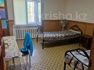 1-комнатная квартира · 300 м², Спортивная — За мед центром ЕВРАЗИЯ за 6 000 〒 в Хромтау