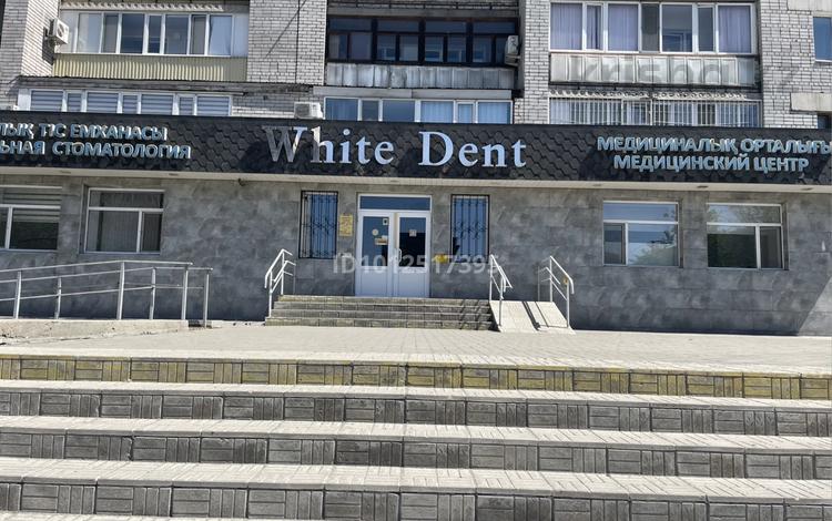 Свободное назначение, офисы, медцентры и аптеки, образование · 455 м² за ~ 3.2 млн ₸ в Семее — фото 2