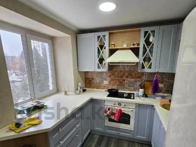 2-комнатная квартира · 42 м² · 3/3 этаж, Тохтарова 47 за 20 млн 〒 в Усть-Каменогорске