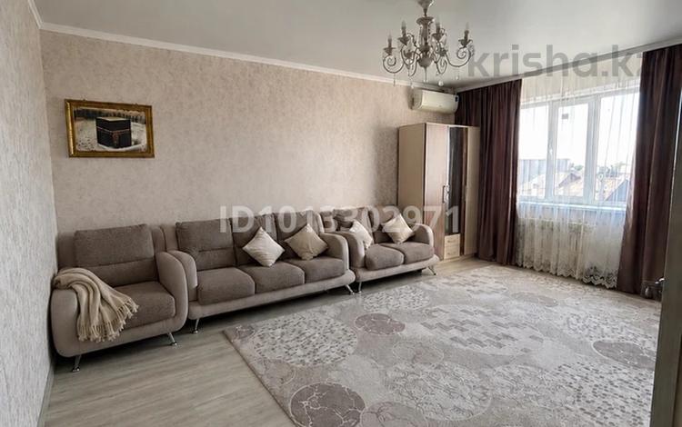 3-комнатная квартира · 89 м² · 3/3 этаж, мкр Старый Аэропорт, Самал — Пересечение улиц Алаш и Самал. параллельно улице Тауельсиздик. за 45 млн ₸ в Уральске — фото 2