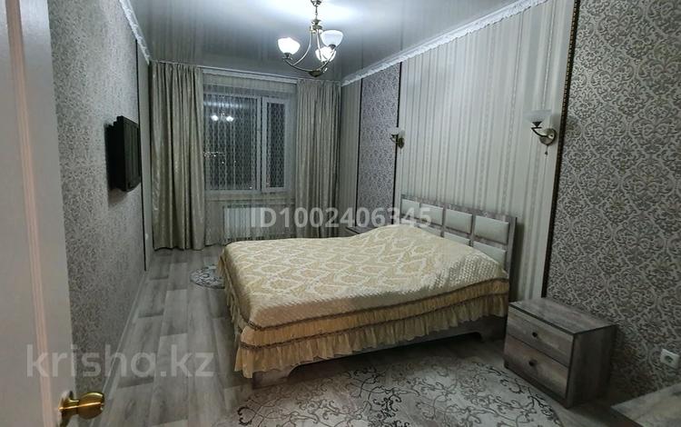 2-бөлмелі пәтер · 78 м² · 9 қабат, Алтынсарина 32 — Леонида Беды- Алтынсарина, бағасы: 19 000 ₸ в Костанае — фото 2