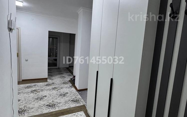 3-комнатная квартира · 92 м² · 12/12 этаж, 9 38/3 — Конгресс холл, акимат, школа 28 школа-лицей за 23 млн ₸ в Туркестане — фото 2