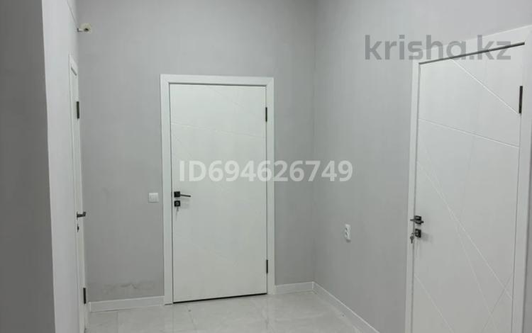 Офисы, магазины и бутики, склады, салоны красоты, медцентры и аптеки · 102 м² за 14.5 млн 〒 в Актау, 38-й мкр — фото 2