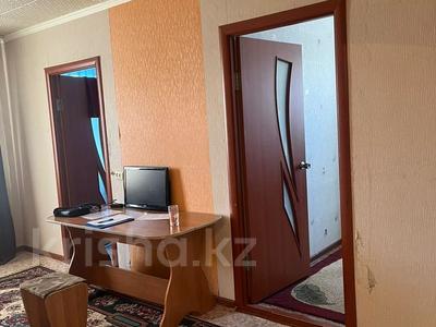 3-комнатная квартира · 48 м² · 1/5 этаж, мкр 8, Братьев жубановых за 13 млн ₸ в Актобе
