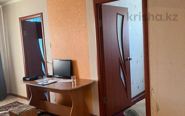 3-бөлмелі пәтер · 48 м² · 1/5 қабат, 2 ш/а., Братьев жубановых, бағасы: 13 млн ₸ в Актобе, мкр 8 — фото 2