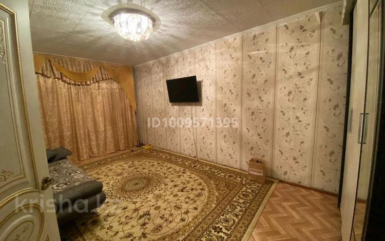 2-бөлмелі пәтер · 51 м² · 1/6 қабат, Камзина 28, бағасы: 10 млн ₸ в Аксу — фото 2