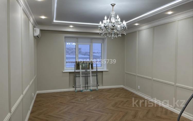 3-комнатная квартира · 110 м², мкр. Алтын орда, Алия Молдагулова 66/2 за 69 млн ₸ в Актобе — фото 2