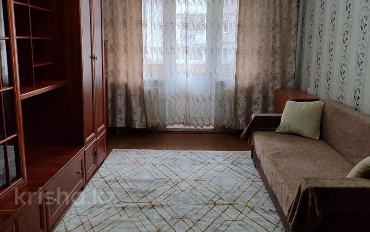 1-комнатная квартира, 33 м², 3/4 этаж, мкр №1 64 за 20.9 млн 〒 в Алматы, Ауэзовский р-н — фото 2