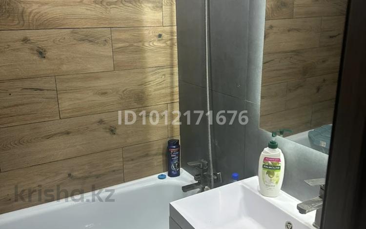 3-комнатная квартира · 73 м² · 5/9 этаж, мкр Строитель 34 за 25 млн ₸ в Уральске — фото 2