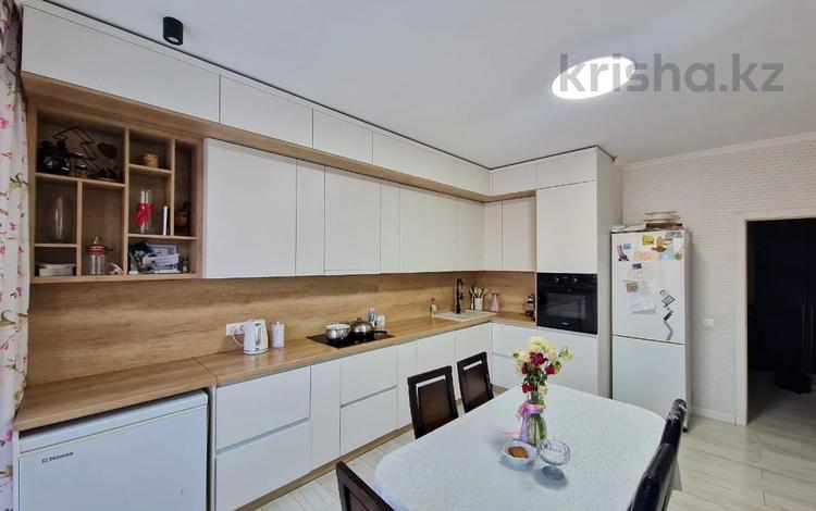 3-бөлмелі пәтер · 91.1 м² · 8/10 қабат, Кайыма Мухамедханова 19, бағасы: 58.3 млн ₸ в Астане, Нура р-н — фото 2