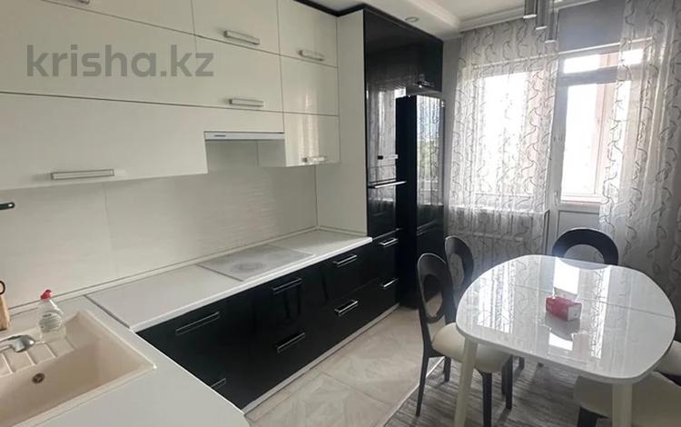 2-комнатная квартира · 67 м² · 11/12 этаж, Сатпаева 90/36, 90/20 за ~ 52 млн ₸ в Алматы, Бостандыкский р-н — фото 2