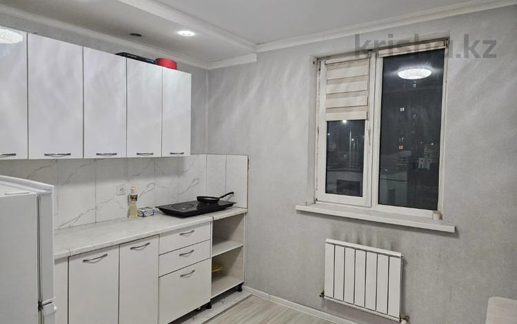 1-бөлмелі пәтер · 35 м² · 2/12 қабат, мкр Акбулак, 1-я улица, бағасы: 26.7 млн ₸ в Алматы, Алатауский р-н — фото 2