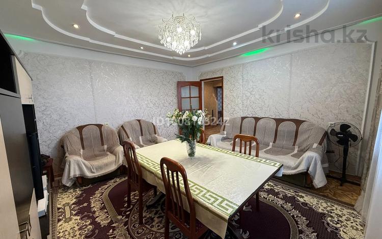 3-комнатная квартира · 70 м² · 10/10 этаж, мкр Юго-Восток, мкр Гульдер 1 3 за 28 млн ₸ в Караганде, Казыбек би р-н — фото 2