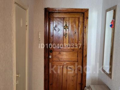 1-бөлмелі пәтер · 40 м² · 4/6 қабат, Ленина 57 — 4 мкр., бағасы: 9 млн ₸ в Аксу