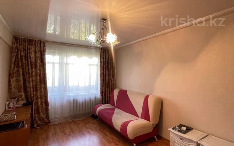 1-комнатная квартира, 35 м², 5/5 этаж, Сатпаева 24 за 13 млн 〒 в Усть-Каменогорске, Ульбинский — фото 2