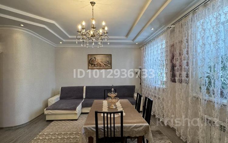 Отдельный дом · 6 комнат · 300 м² · , Кеменгер 25 за 55 млн ₸ в Уральске — фото 2