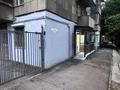 Свободное назначение, офисы, магазины и бутики, общепит, салоны красоты, медцентры и аптеки, образование, развлечения · 54.7 м² за 55 млн ₸ в Алматы, Медеуский р-н — фото 19