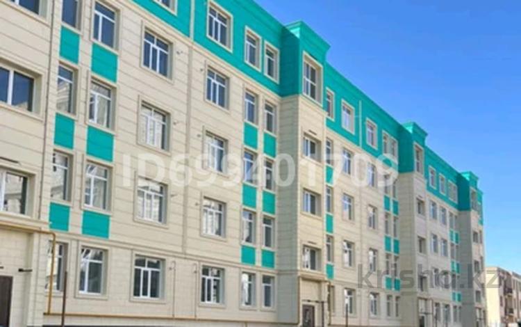 2-комнатная квартира · 70 м² · 2/5 этаж, мкр Самал, Самал улица Абиш кекилбай 60/4 — Рядом с магазином Свежо вкусно за 28 млн ₸ в Атырау — фото 6