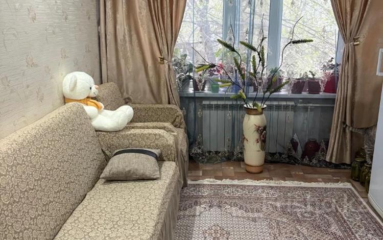 3-комнатная квартира · 58.7 м² · 2/5 этаж, мкр 8 за 17 млн ₸ в Актобе — фото 2