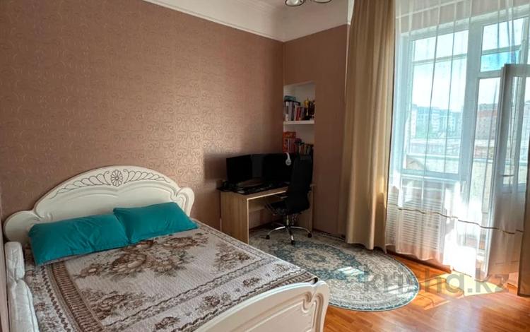 2-комнатная квартира · 73.6 м² · 2/12 этаж, Кошкарбаева 34 — Для реального покупателя — ХОРОШИЙ ТОРГ! за 36 млн ₸ в Астане, Сарайшык р-н — фото 16