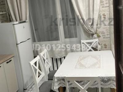 3-бөлмелі пәтер · 70 м² · 3/5 қабат, Абылайхана 10, бағасы: 300 000 ₸ в Астане, Алматы р-н