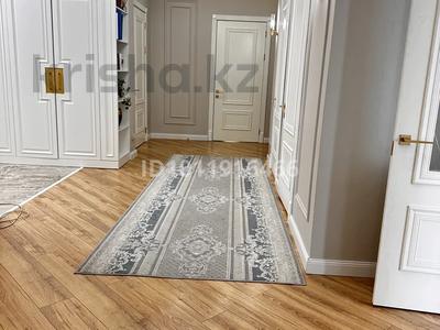 4-бөлмелі пәтер · 180 м² · 2/6 қабат, мкр Мирас, Мкр. Мирас 128, бағасы: 1 млн ₸ в Алматы, Бостандыкский р-н
