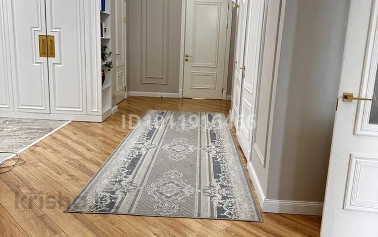 4-бөлмелі пәтер · 180 м² · 2/6 қабат, мкр Мирас, Мкр. Мирас 128, бағасы: 1 млн ₸ в Алматы, Бостандыкский р-н — фото 3