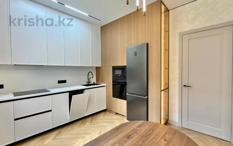 3-комнатная квартира · 85 м² · 8/9 этаж, Анет баба 10в за 73 млн ₸ в Астане, Есильский р-н — фото 2