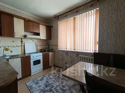 3-комнатная квартира · 90 м² · 5/5 этаж, 12 мкр 27 — городская больница за 25 млн 〒 в Таразе