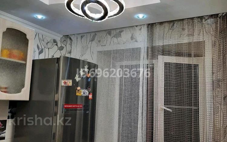2-комнатная квартира · 47 м² · 3/5 этаж, Лихарева 1 за 18.4 млн 〒 в Усть-Каменогорске — фото 2