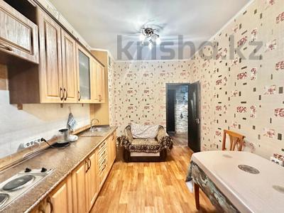 3-комнатная квартира · 76 м² · 5/6 этаж, мкр Аксай-4 за 50 млн 〒 в Алматы, Ауэзовский р-н