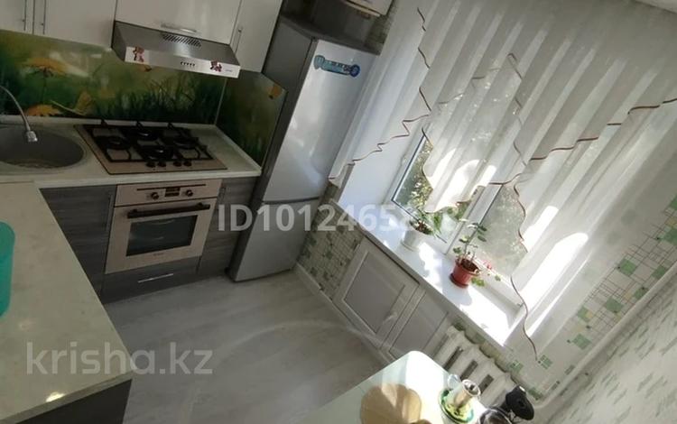 2-комнатная квартира · 45 м² · 4/5 этаж, 4 микрорайон 2 за 12 млн ₸ в Лисаковске — фото 2