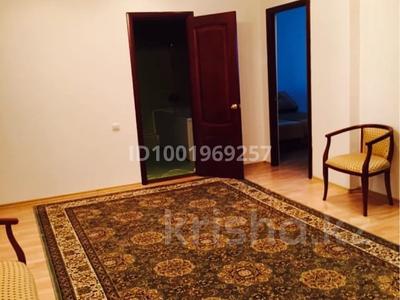 Пәтерлер в Атырауской обл.: 3-бөлмелі пәтер · 137.1 м² · 3/9 қабат, Кулманова 1а, бағасы: 48 млн 〒 3-бөлмелі пәтер · 137.1 м² · 3/9 қабат, Кулманова 1а, бағасы: 48 млн 〒 в Атырау