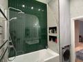 4-комнатная квартира · 125.9 м² · 3/8 этаж · помесячно, мкр Ерменсай, Ушкемпирова 44 за 970 000 〒 в Алматы, Бостандыкский р-н — фото 6