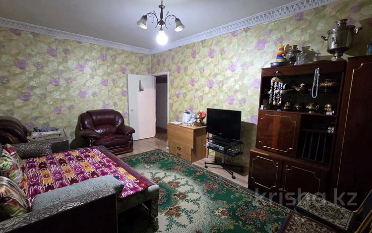 3-комнатная квартира · 70 м² · 1/9 этаж, мкр Аксай-3 за 40.5 млн 〒 в Алматы, Ауэзовский р-н — фото 2