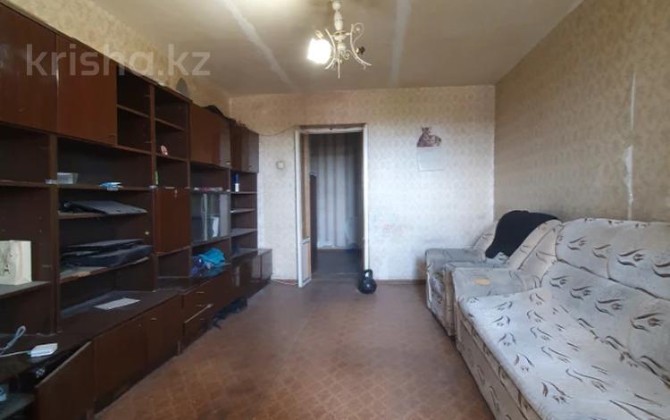 3-комнатная квартира · 61.2 м² · 4/5 этаж, Космонавтов 143 за 15 млн ₸ в Караганде, Казыбек би р-н — фото 2