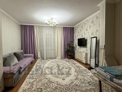 2-бөлмелі пәтер · 75 м² · 6/12 қабат, мкр Шубар, Достык 13 — Туркестан, бағасы: 25 000 ₸ в Астане, Есильский р-н